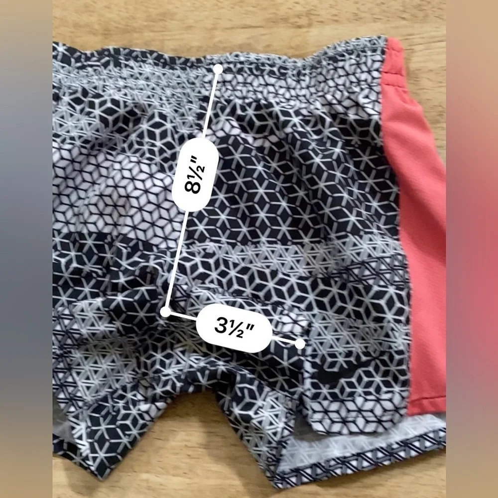 Nike Tempo Dri‎ Fit Girls’ Sz M Geo Pattern Running Shorts